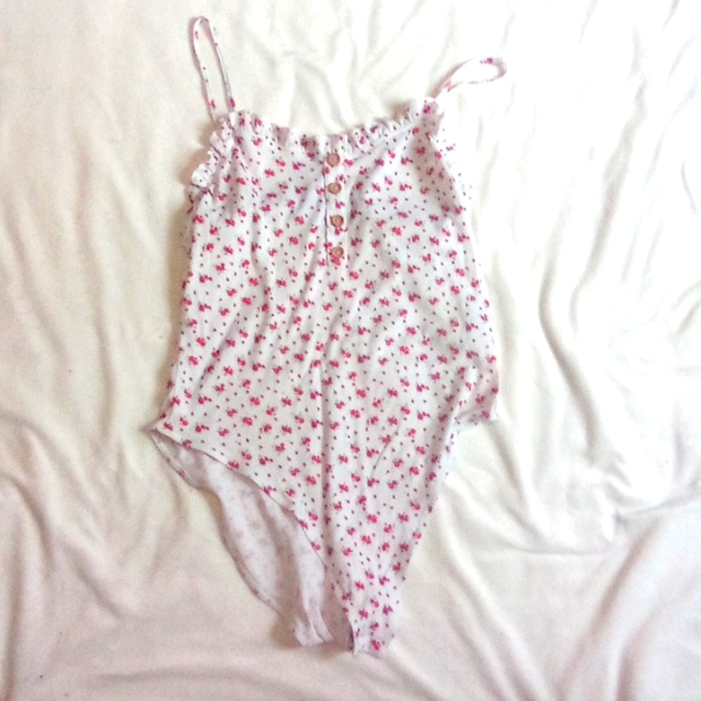 XL SHEIN Bodysuit White with Red Floral Print